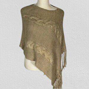 Faded Glory Tan Cream Crochet Poncho. Pre-loved in Good Condition‎